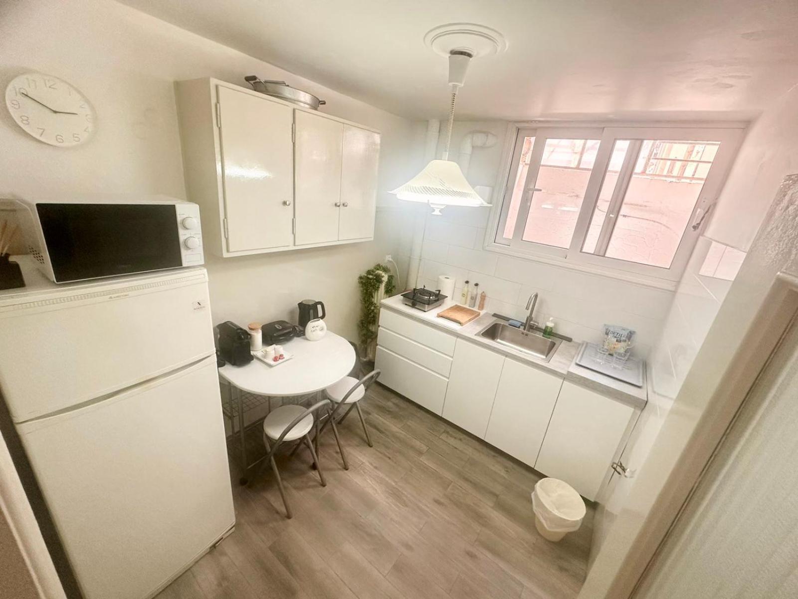 Vestige Basement Apartment Athènes Extérieur photo